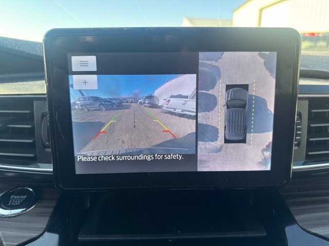 Used 2022 Ford Explorer Limited w/ Equipment Group 301A AWD/4WD image 18