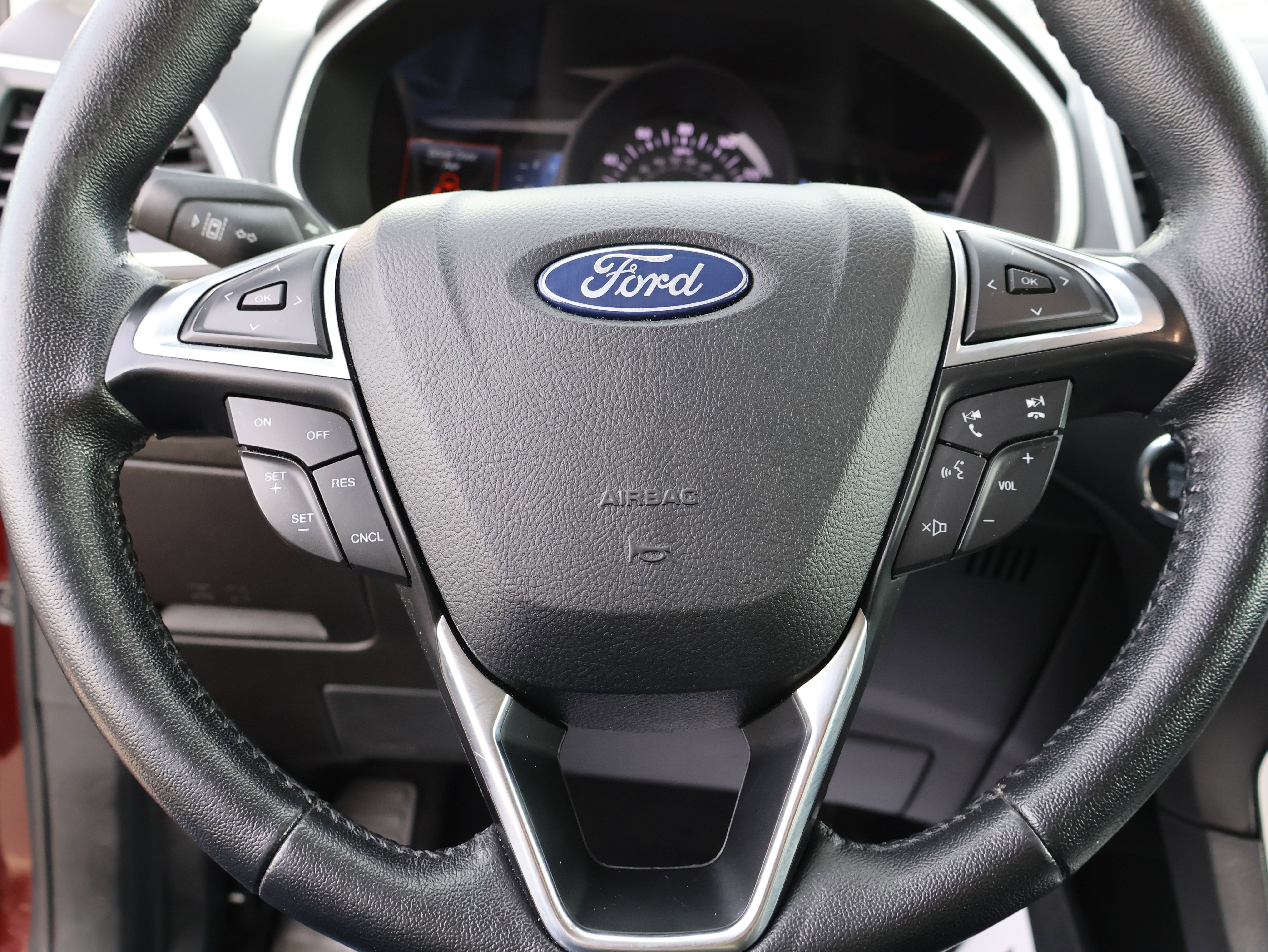 Used 2021 Ford Edge SEL image 29