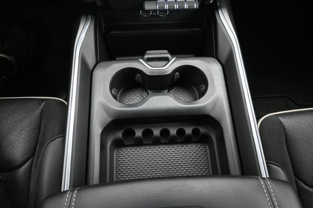 Used 2023 RAM 1500 Laramie AWD/4WD image 28