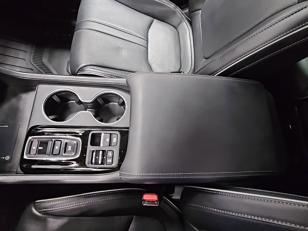 Used 2023 Honda Pilot Elite image 23