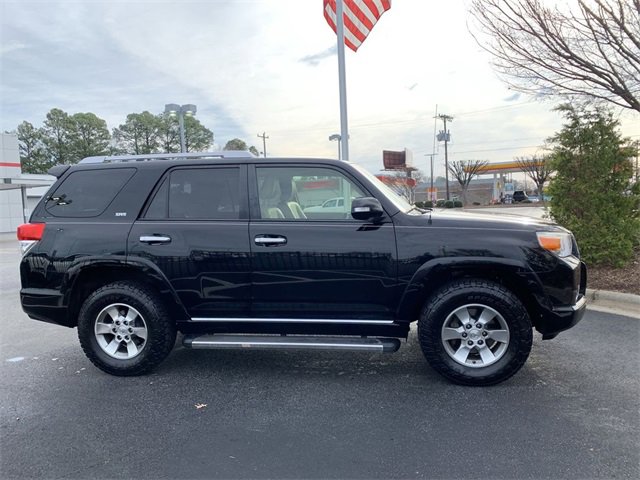 Used 2013 Toyota 4Runner Limited image 9