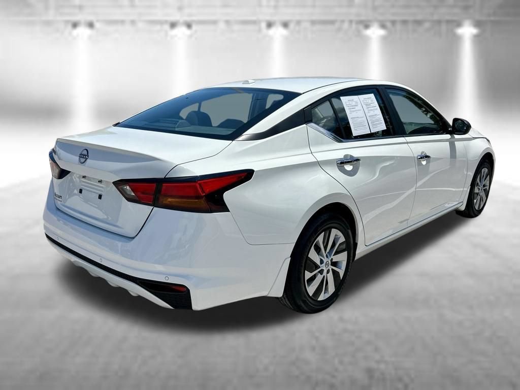 Certified 2025 Nissan Altima 2.5 S FWD image 6