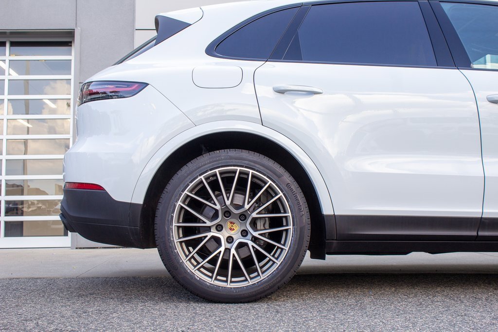 Used 2022 Porsche Cayenne S Platinum image 6