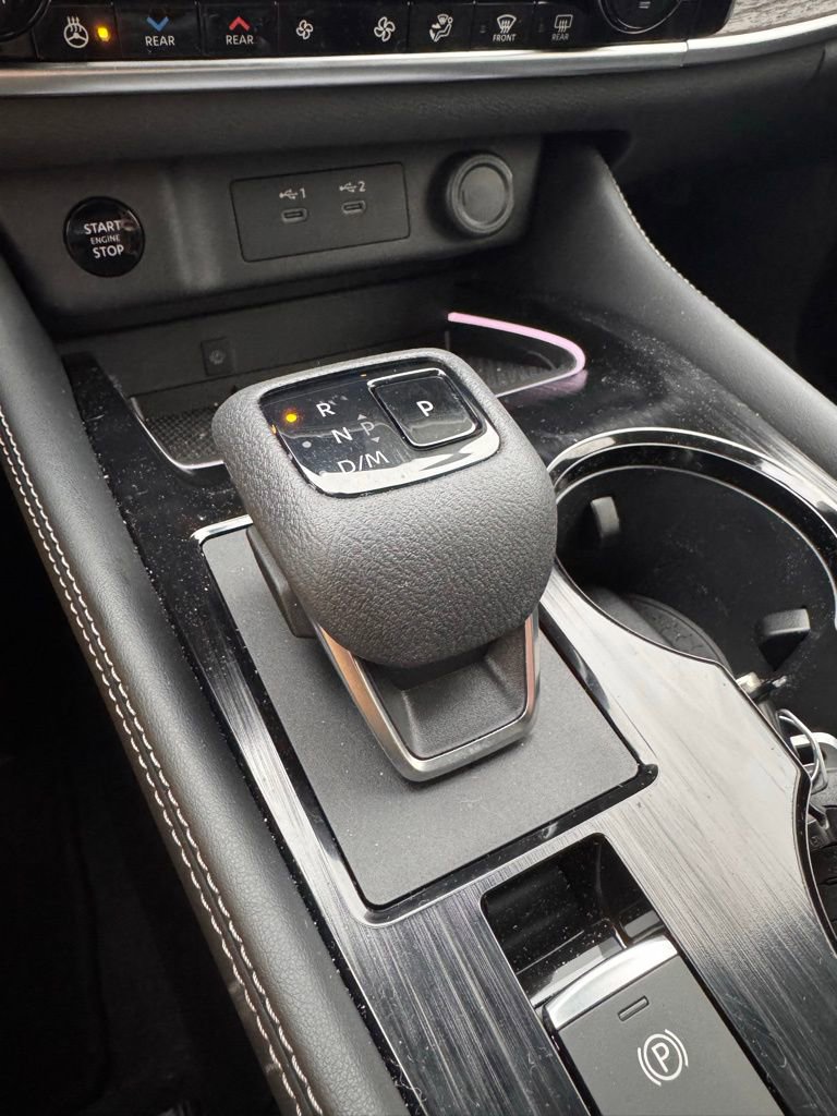 Used 2026 Nissan Rogue Platinum w/ Platinum Premium Package image 23