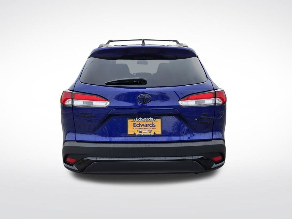 Used 2025 Toyota Corolla Cross AWD Hybrid w/ Moonroof Package image 4