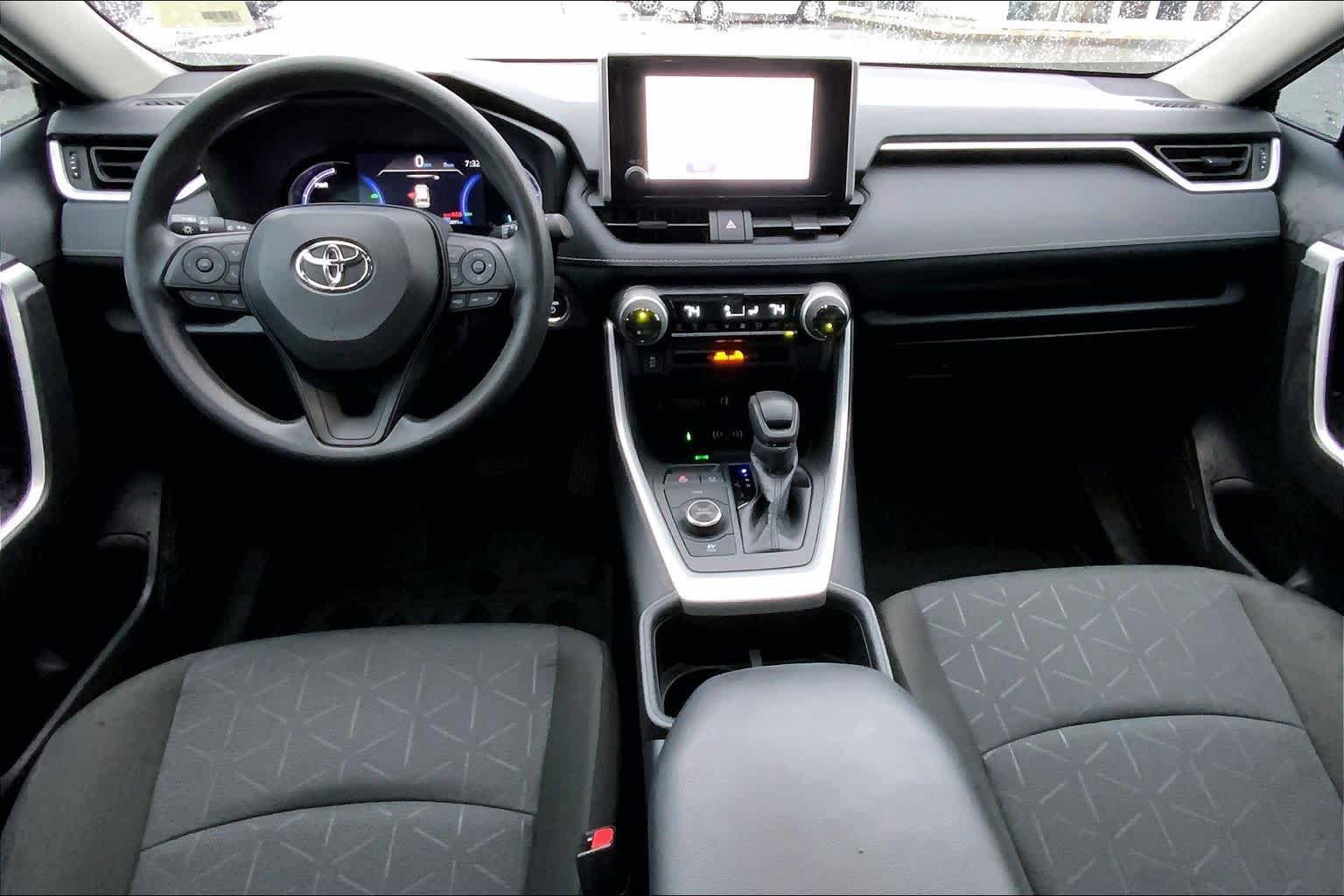 Used 2024 Toyota RAV4 AWD Hybrid image 15