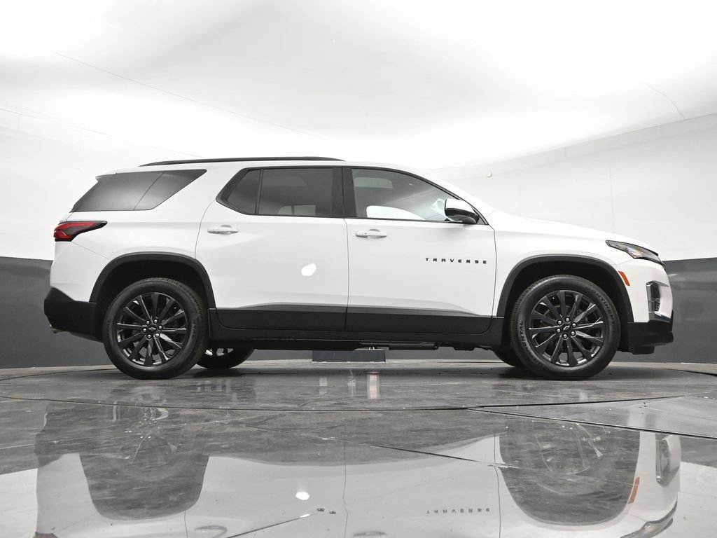 Certified 2023 Chevrolet Traverse RS w/ LPO, Floor Liner Package AWD/4WD image 29
