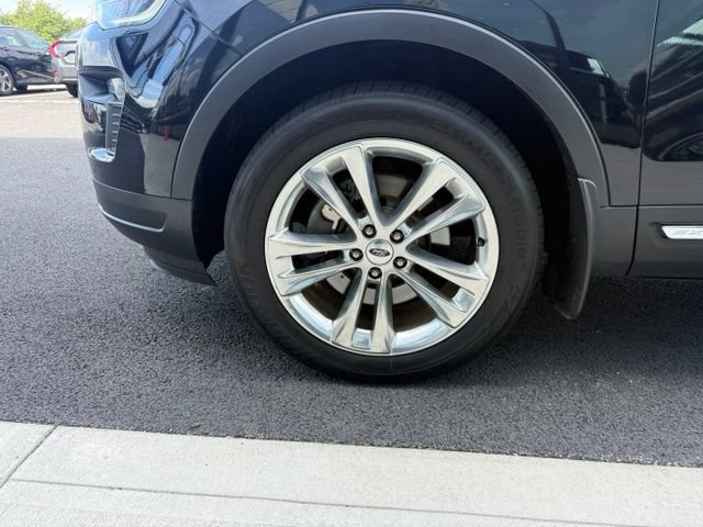 Certified 2018 Ford Explorer XLT w/ Equipment Group 202A AWD/4WD image 8