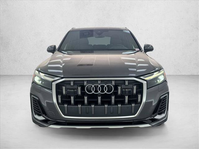 Used 2025 Audi Q7 3.0T Premium Plus AWD/4WD image 2
