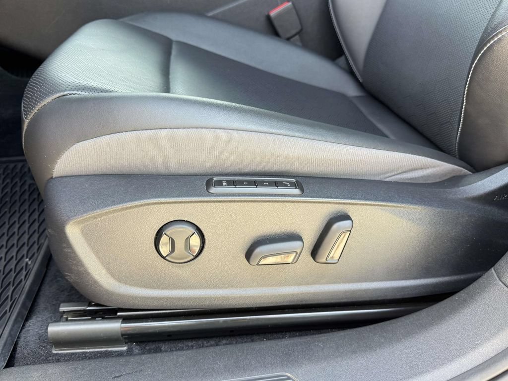 Used 2023 Volkswagen ID.4 Pro S AWD/4WD image 19