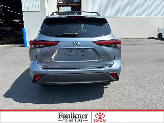 Certified 2020 Toyota Highlander XLE AWD/4WD image 11