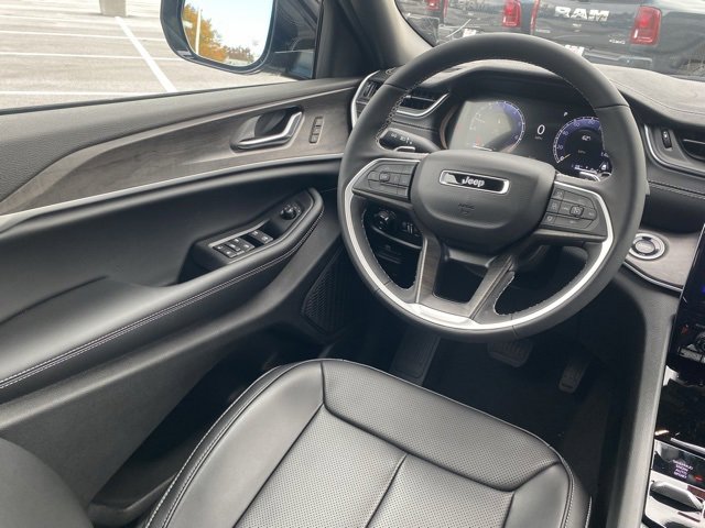 New 2025 Jeep Grand Cherokee Limited image 58