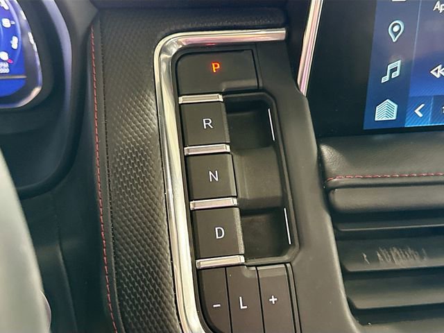 Used 2023 Chevrolet Suburban RST image 18