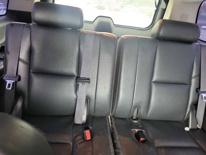 Used 2011 Chevrolet Suburban LTZ image 13