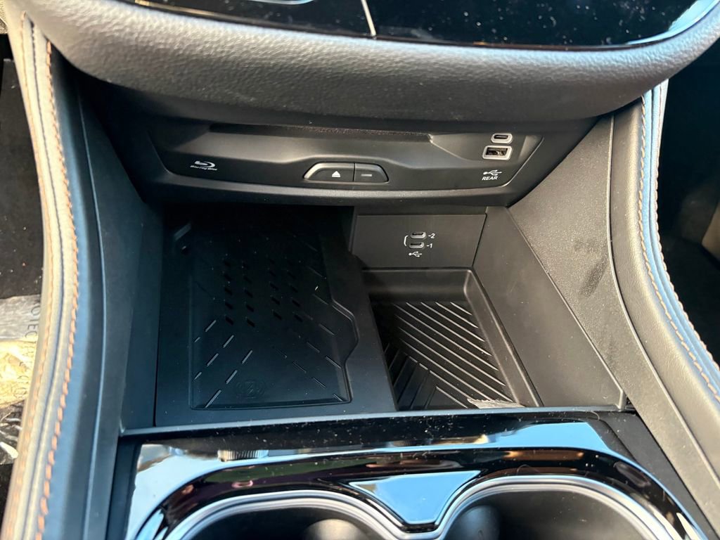 New 2026 Chrysler Pacifica Pinnacle w/ Trailer Tow Group image 27