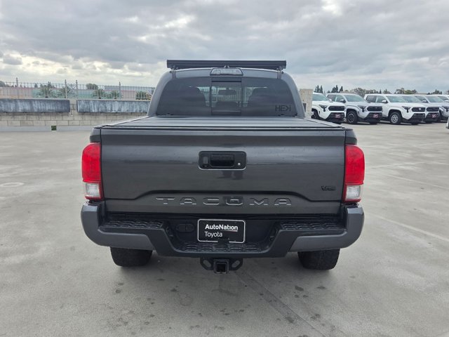 Used 2017 Toyota Tacoma TRD Sport w/ Tow Package RWD image 6