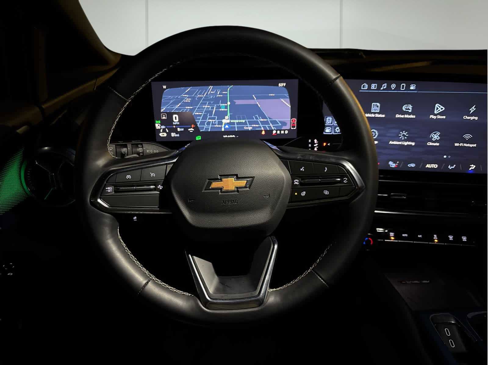 Used 2025 Chevrolet Equinox EV LT w/ Convenience Package image 16