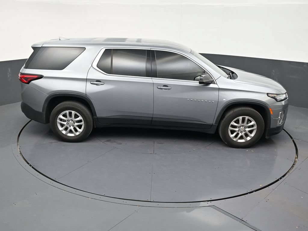 Used 2023 Chevrolet Traverse LS FWD image 17