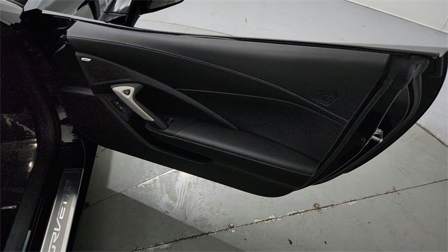 Used 2014 Chevrolet Corvette Stingray Convertible w/ 2LT Preferred Equipment Group image 17