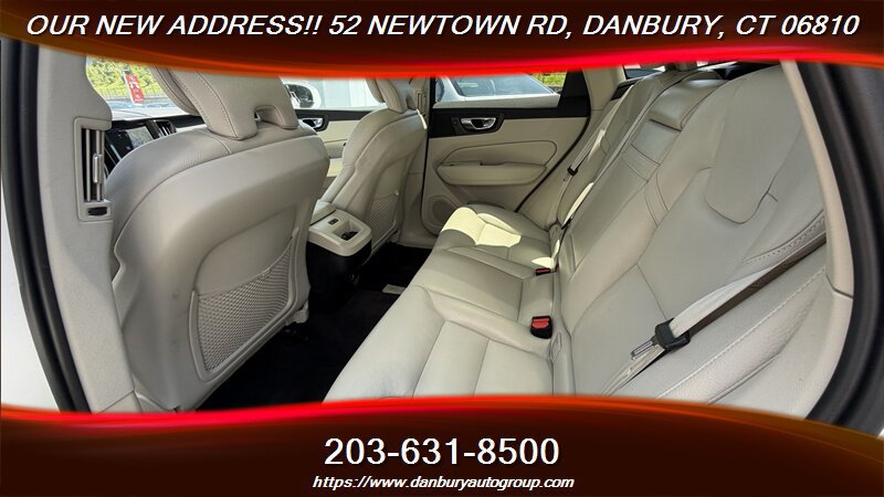 Used 2019 Volvo XC60 T6 Momentum w/ Premium Package AWD/4WD image 30