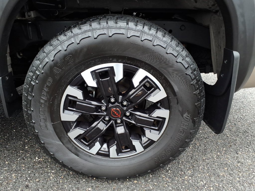 Used 2024 Nissan Frontier PRO-4X w/ Off-Road Protection Package AWD/4WD image 18