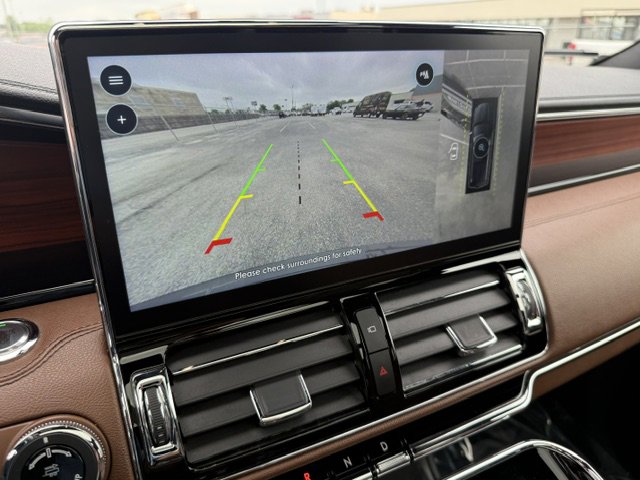 Used 2023 Lincoln Navigator Reserve AWD/4WD image 15