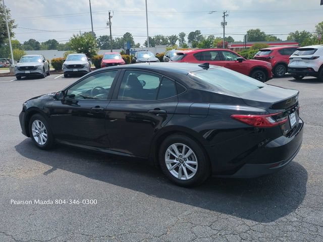 Used 2025 Toyota Camry LE FWD image 7