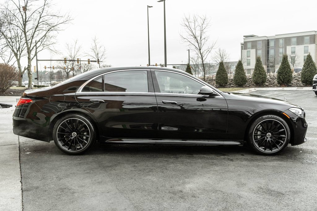 Used 2022 Mercedes-Benz S 500 4MATIC image 3