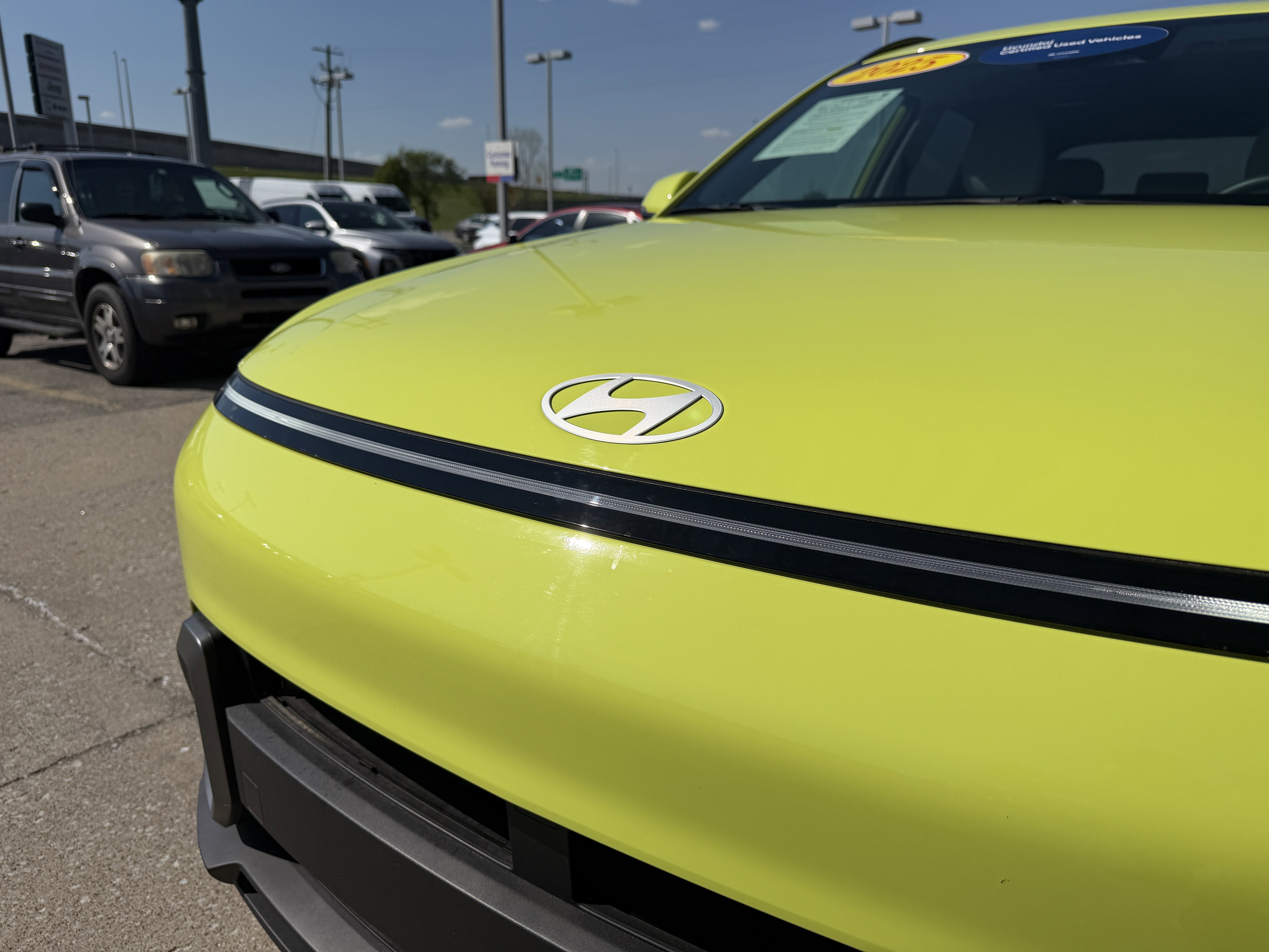 Certified 2025 Hyundai Kona SEL image 17
