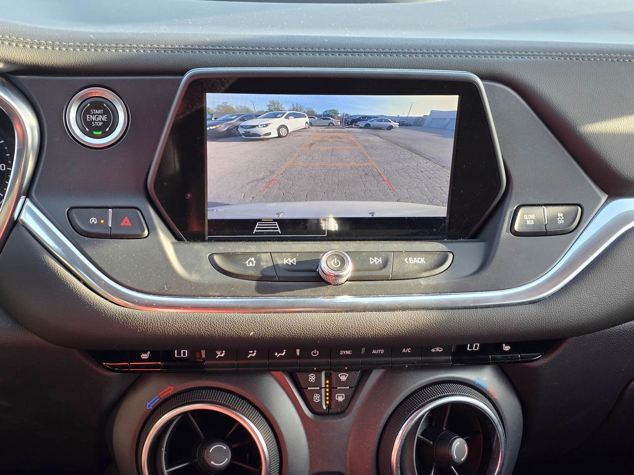 Used 2022 Chevrolet Blazer LT FWD image 17