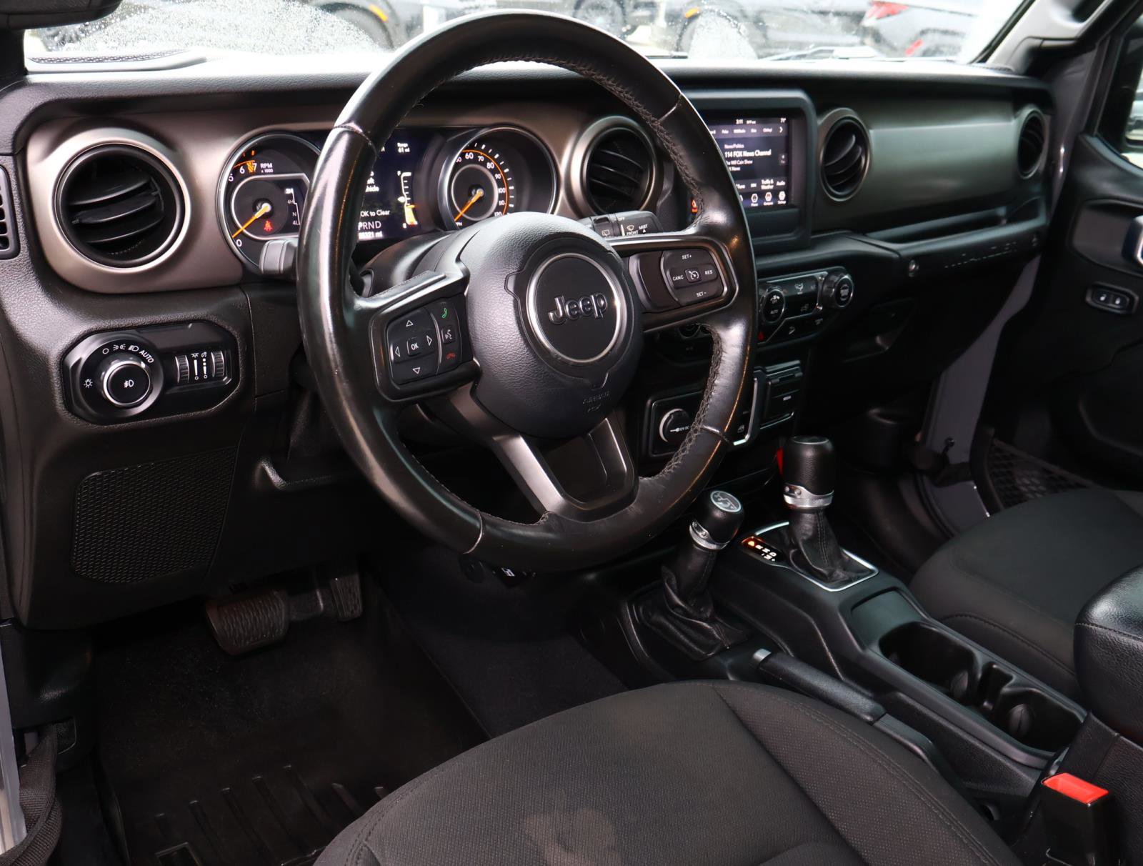 Used 2020 Jeep Wrangler Sport S image 9