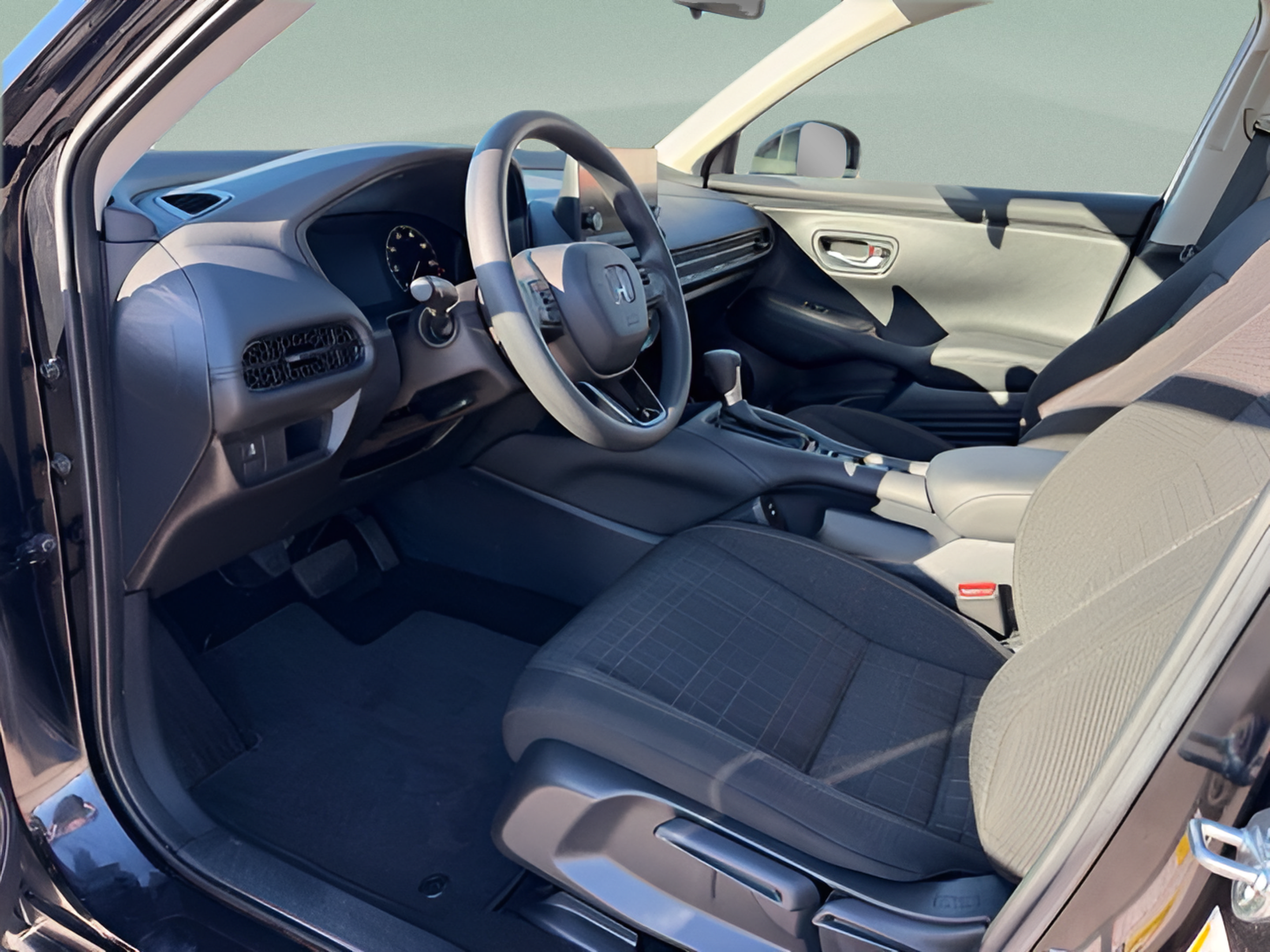 Certified 2025 Honda HR-V LX image 9