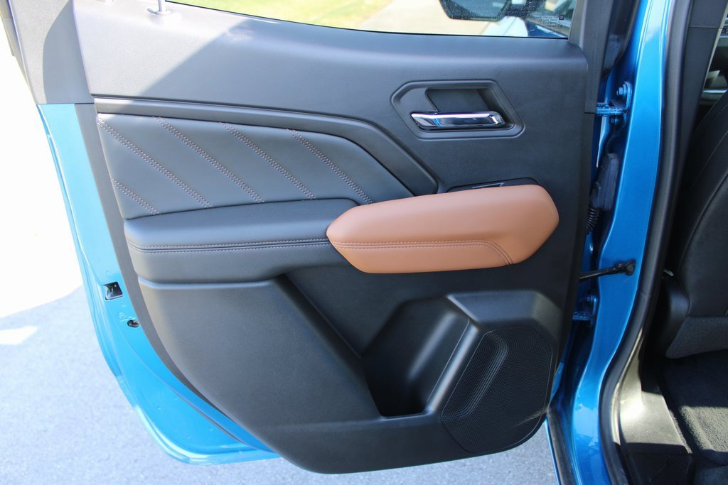 Used 2023 GMC Canyon AT4 image 27