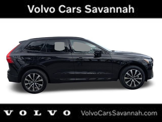 Certified 2025 Volvo XC60 B5 Core image 3
