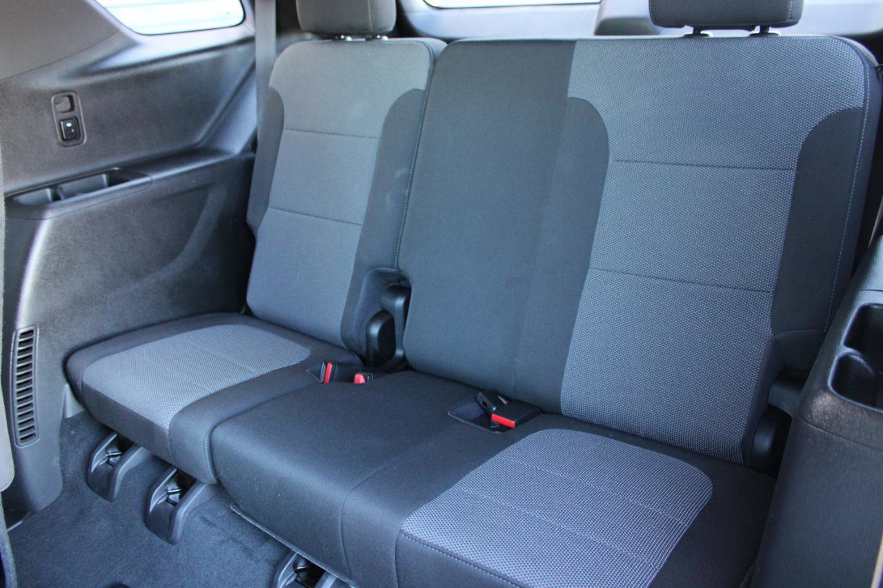 Used 2022 Chevrolet Traverse LT image 40