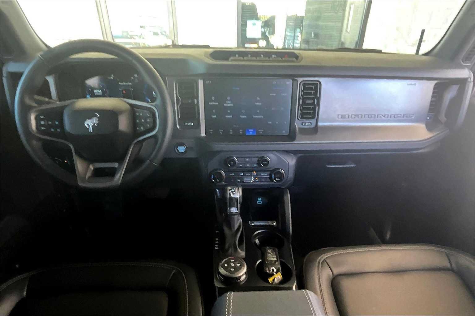 Used 2025 Ford Bronco Big Bend w/ Black Diamond Package AWD/4WD image 15