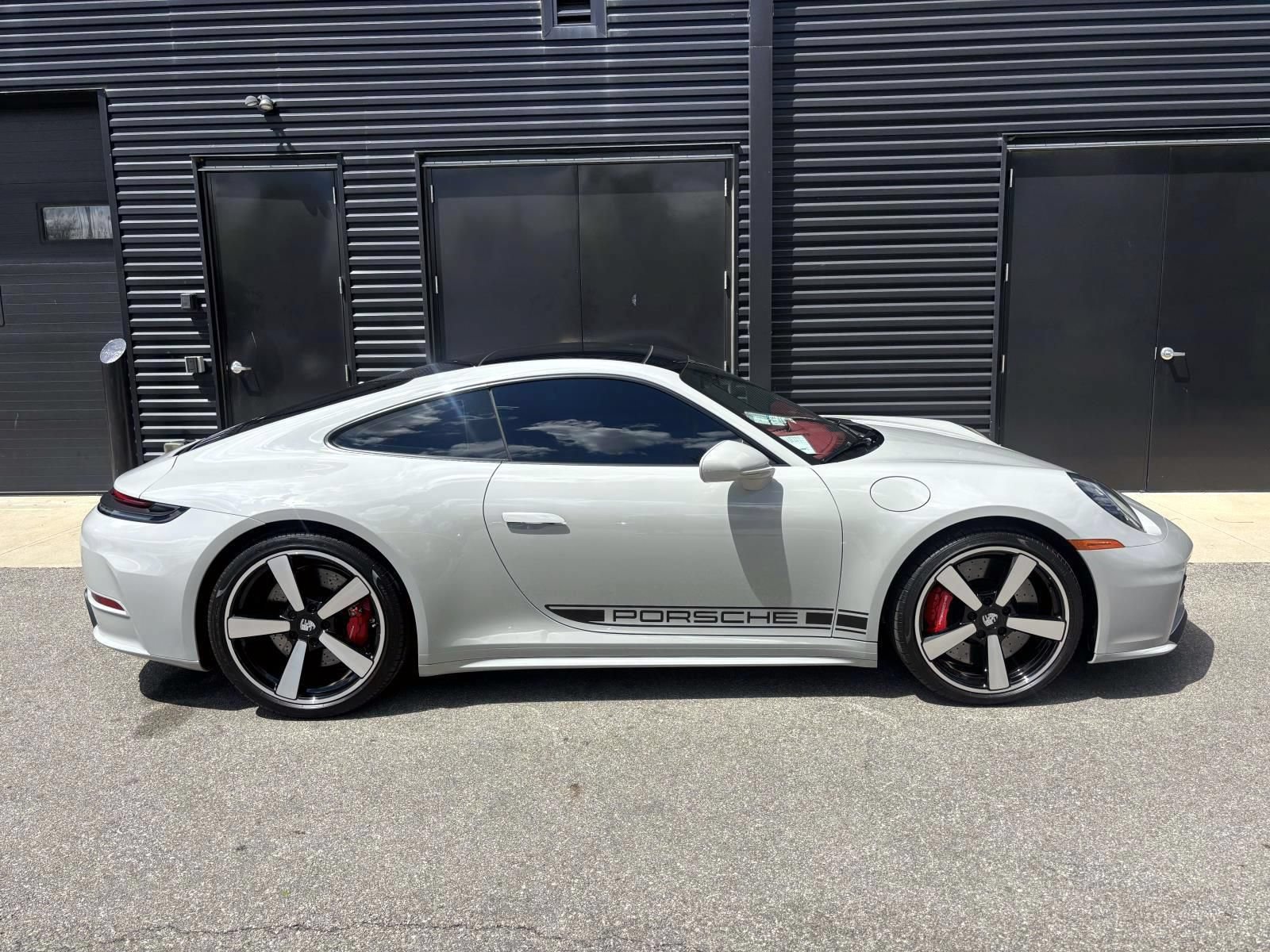 Used 2025 Porsche 911 Carrera S w/ Sportdesign Package RWD image 11