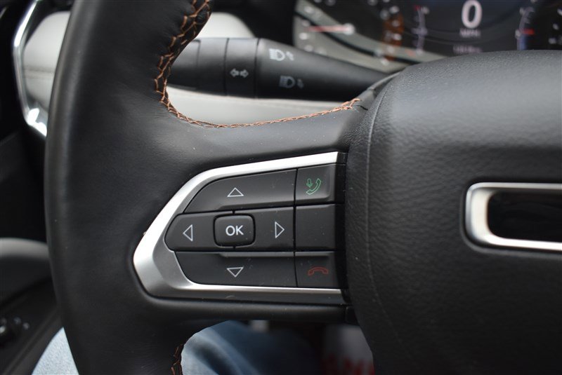 Used 2022 Jeep Compass Limited w/ Sun and Sound Group image 17