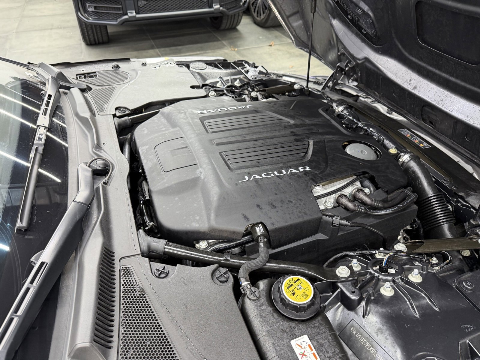 Used 2023 Jaguar F-TYPE R-Dynamic image 24