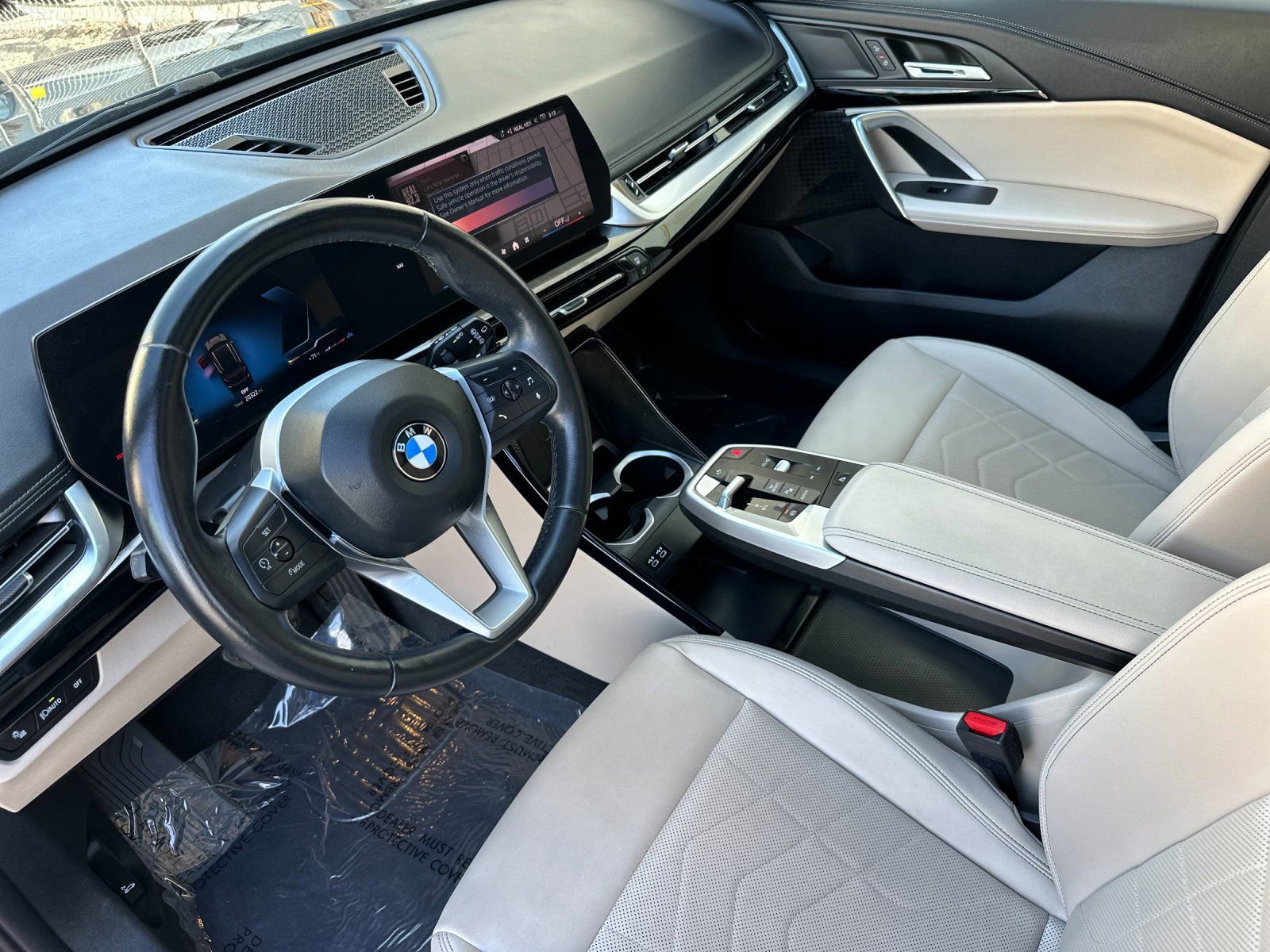 Used 2024 BMW X1 xDrive28i w/ Convenience Package AWD/4WD image 10