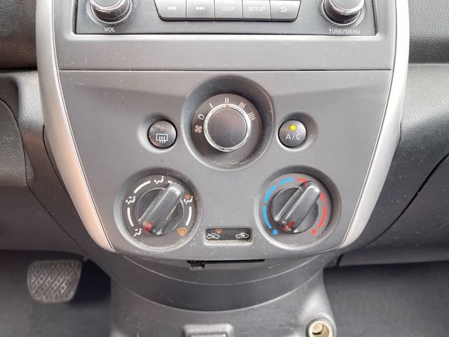 Used 2017 Nissan Versa SV FWD image 31