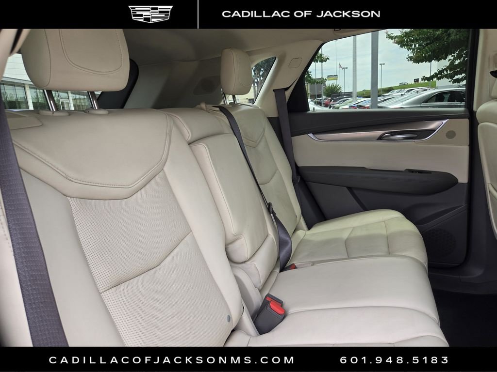 Used 2017 Cadillac XT5 Premium Luxury w/ Driver Assist Package FWD image 22