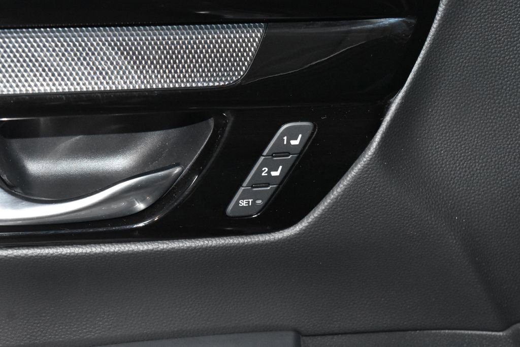 Used 2024 Honda CR-V EX-L image 5