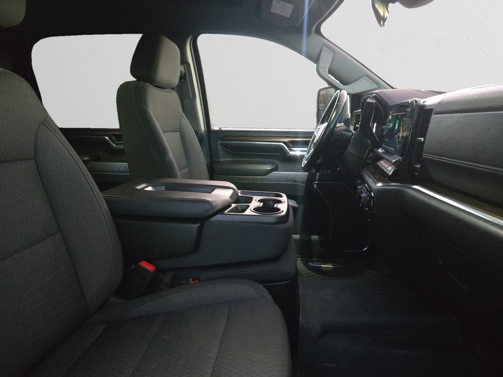 Used 2024 Chevrolet Silverado 2500 LT image 16