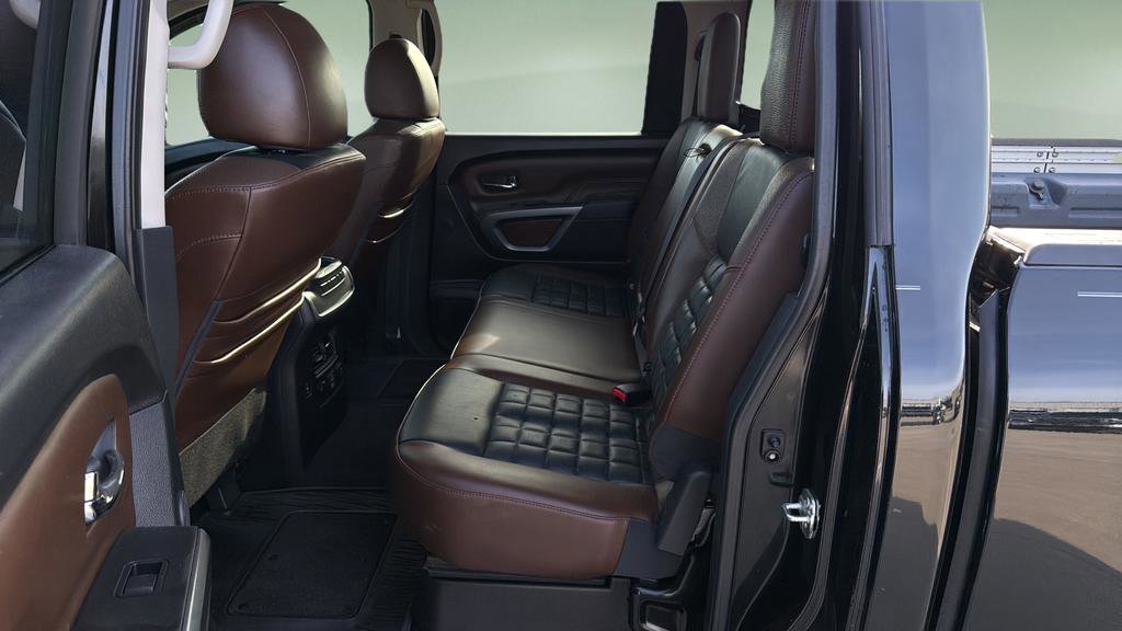 Used 2019 Nissan Titan Platinum Reserve w/ Platinum Utility Package image 18