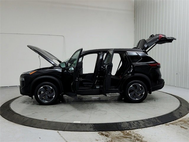 New 2025 Nissan Rogue SV image 12