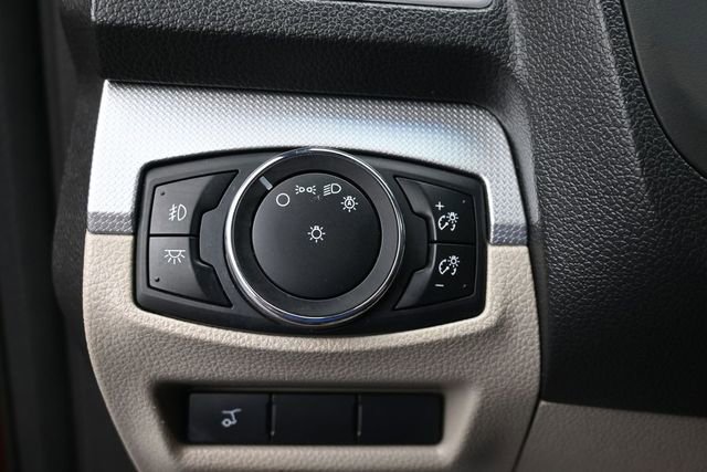 Used 2015 Ford Explorer XLT w/ Equipment Group 202B image 22
