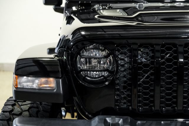 Used 2023 Jeep Gladiator Sport AWD/4WD image 3