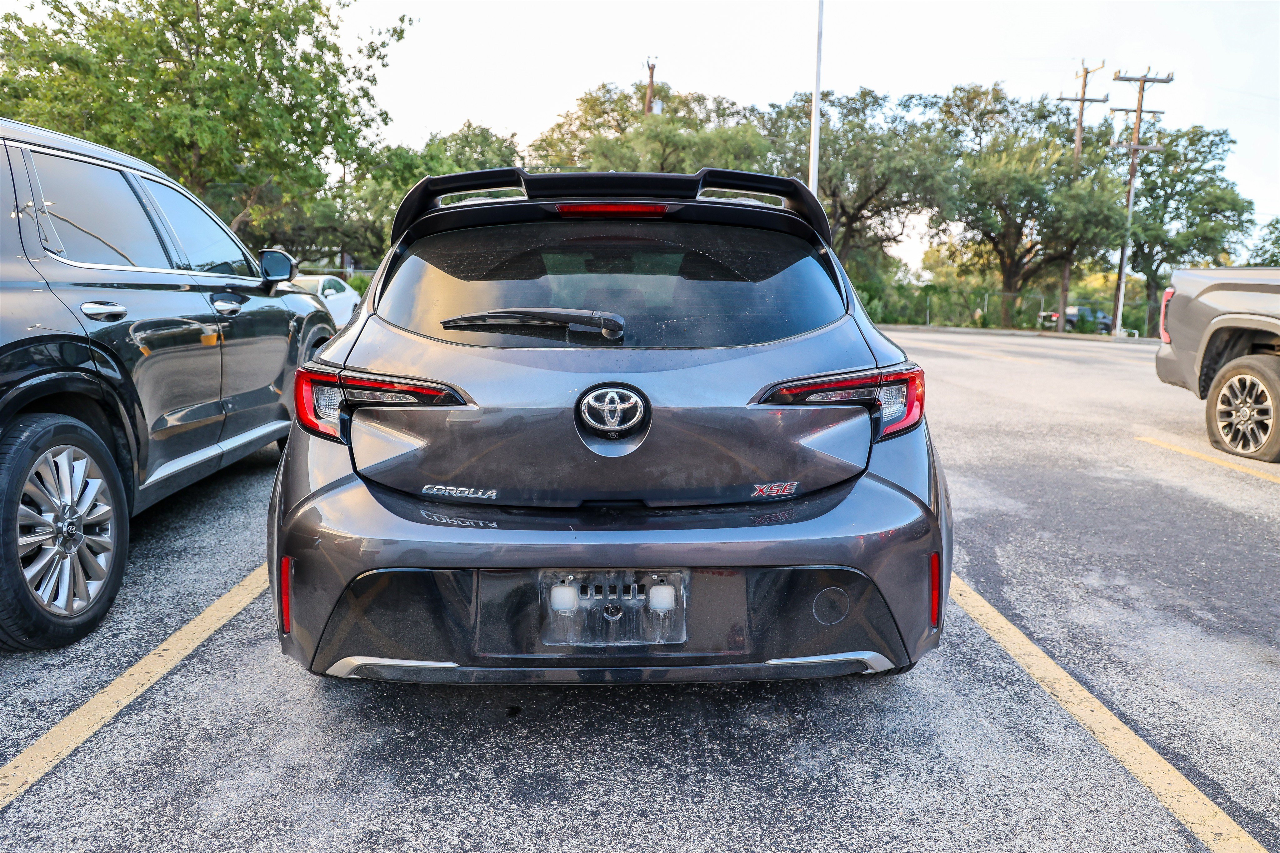 Used 2025 Toyota Corolla XSE FWD image 9