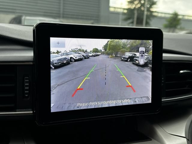 Certified 2022 Ford Explorer XLT w/ Equipment Group 202A AWD/4WD image 22